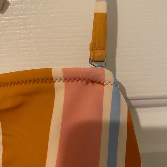 Peakaboo bathing suit - Picture 5 of 6